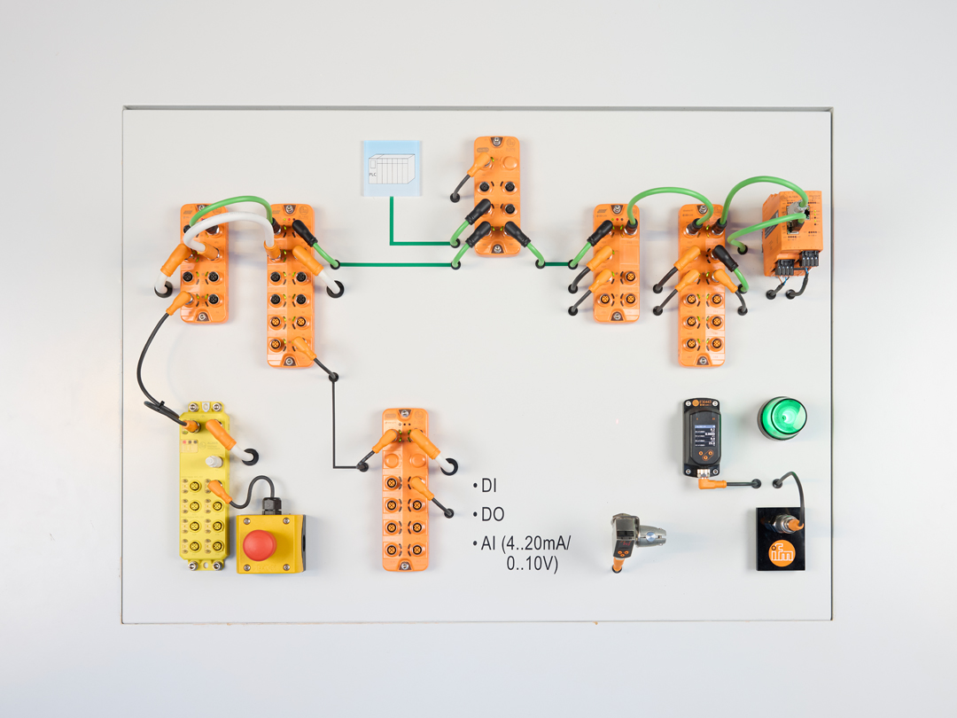 DB0020 - (ZF0897) - IO-Link Master Overview