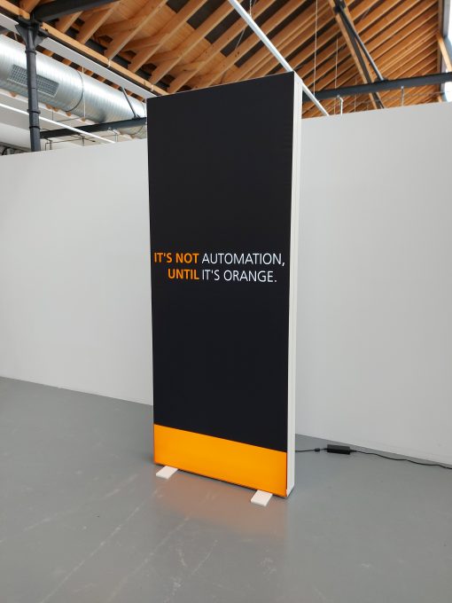 AC026 - Pixlip Grafik "Slogan 1" (BxH 1x2,5m) - Image 2