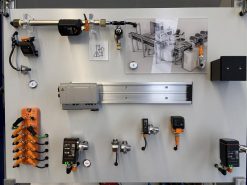 DB0100 - Automotive industry - E-Mobility - Battery production